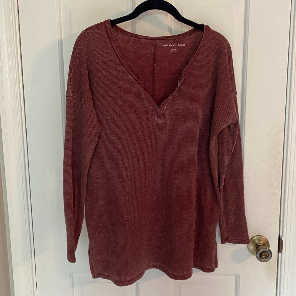 American Eagle Long Sleeve Tee